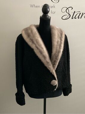 Walk-Rite Black Lambs Wool Jacket Lining with Feather Print - Ivory/Black